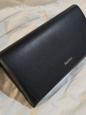 MAX MARA BLACK LARGE SUNGLASSES CASE